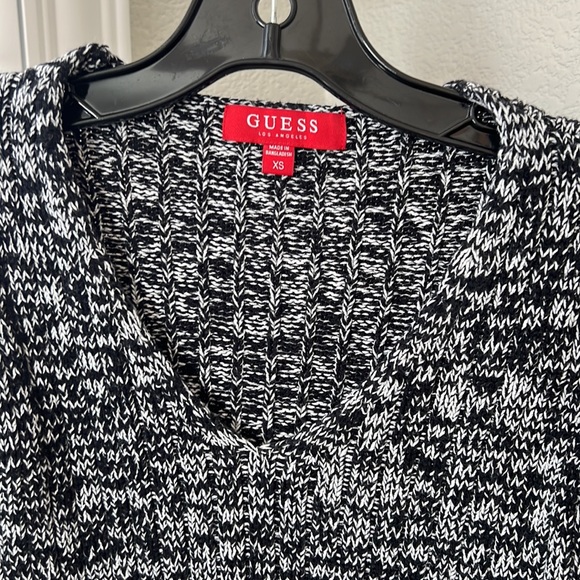 Guess sweater - Picture 3 of 14